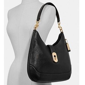 Amber hobo coach Clearance